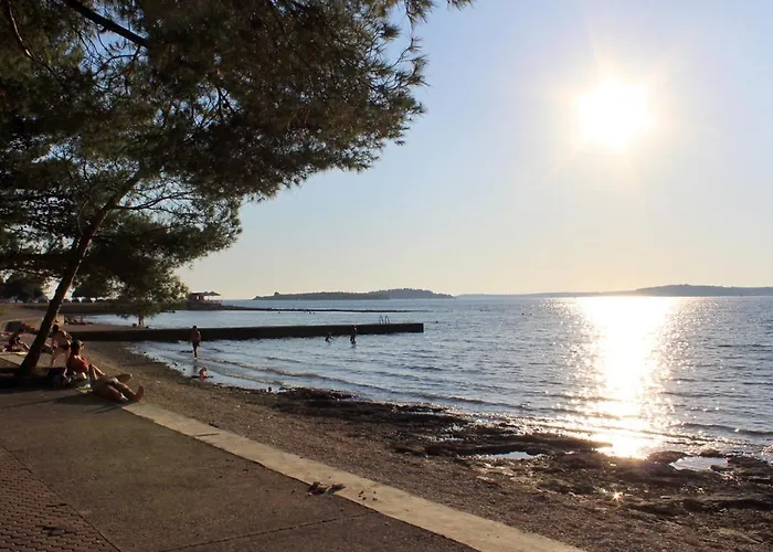 With A Parking Space - 7203 Apartman Pula