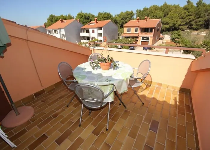 With A Parking Space - 7203 Apartman *