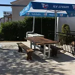 With A Parking Space - 7203